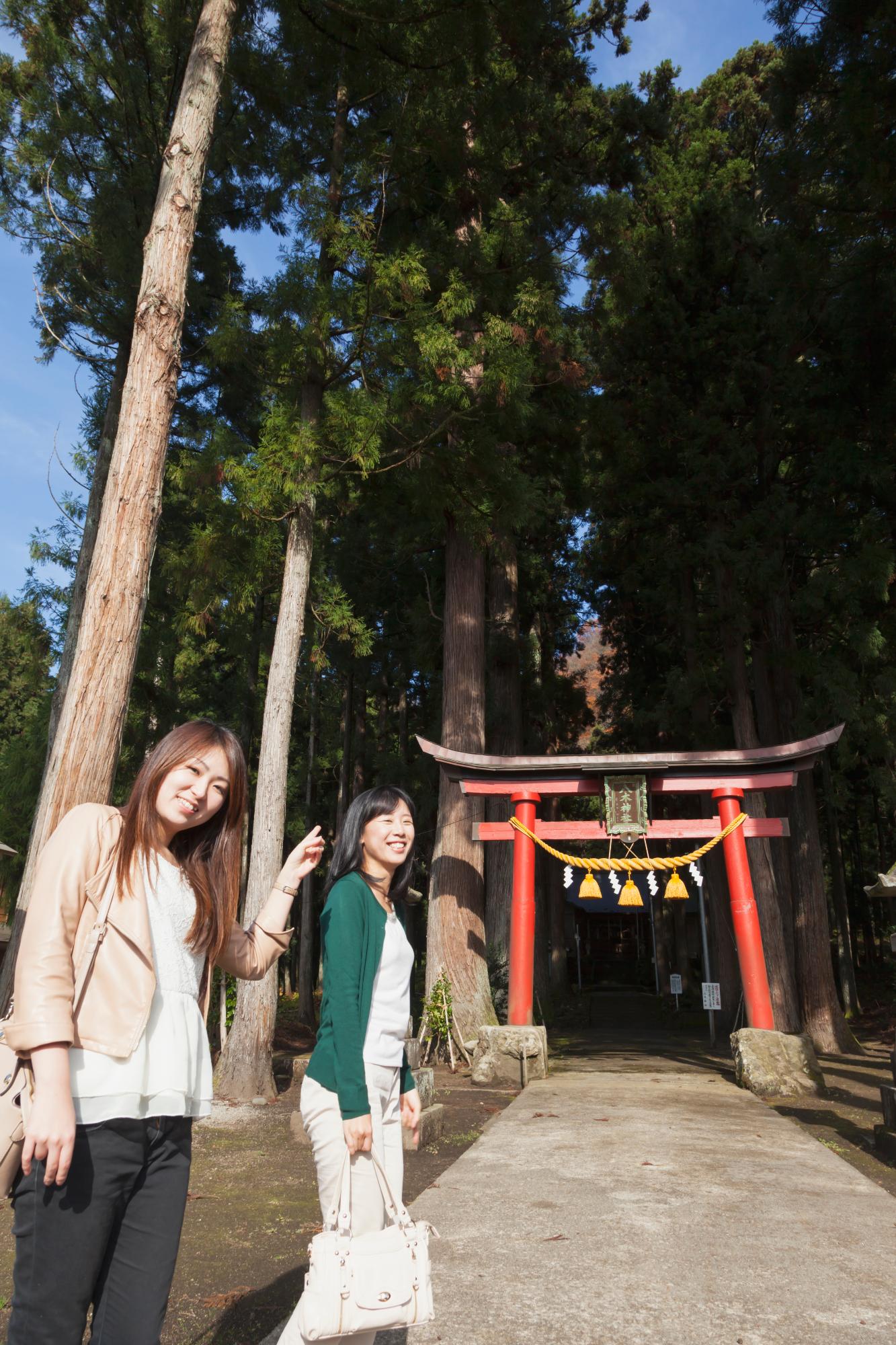 八木神社