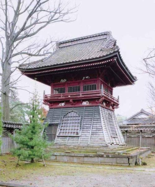 本成寺鐘楼 外観 北西より (田村収氏撮影)