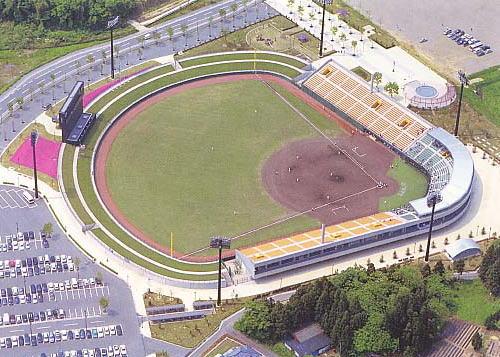 三条パール金属スタジアム(三条市総合運動公園運動施設 三条市民球場)航空写真