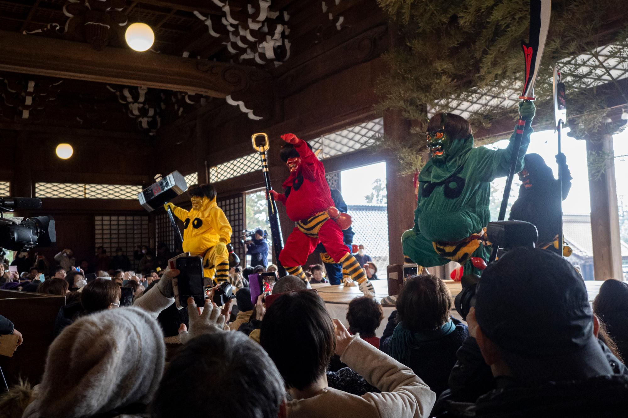 本成寺鬼踊り