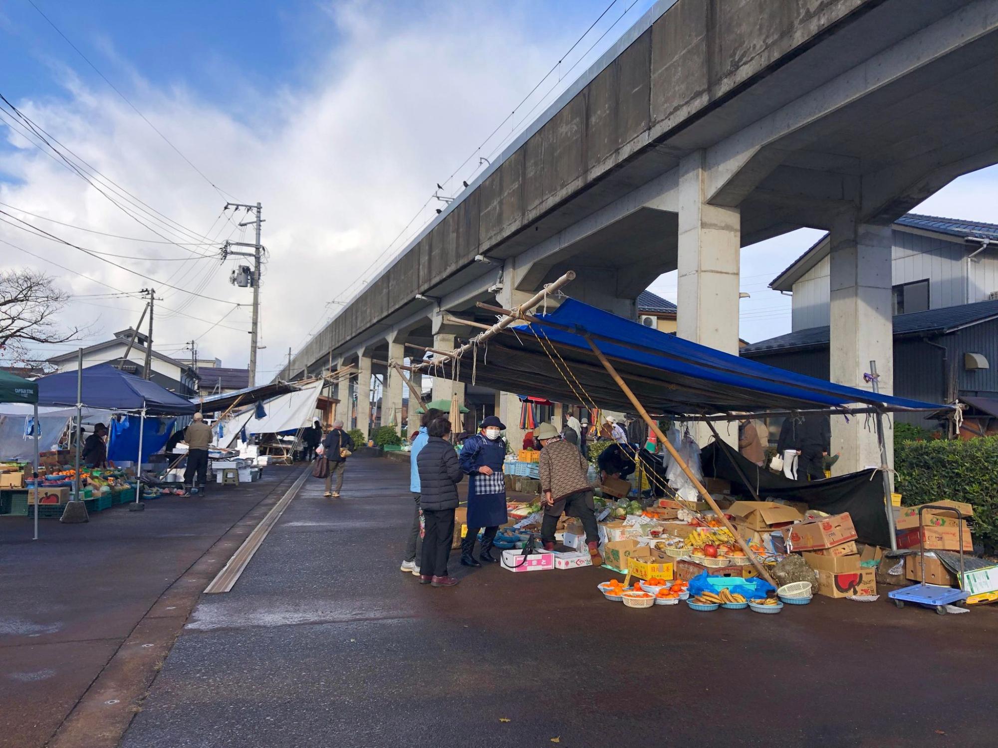 開催の様子市場3