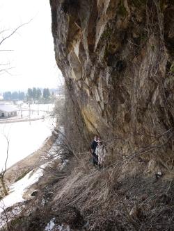 写真4 八木鼻第2号岩陰遺跡