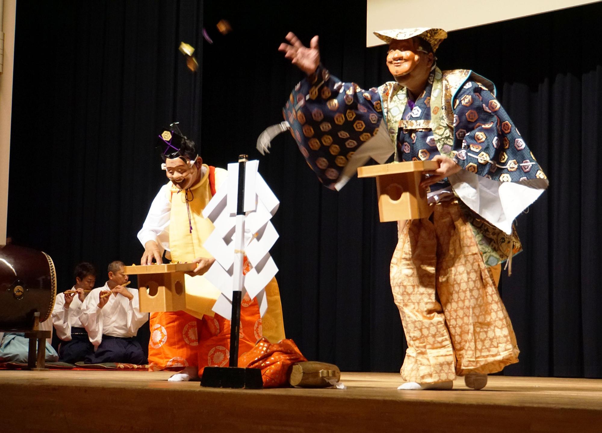 福神遊の舞 （塚野目白山神社）