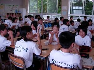 中学校での食育授業の様子