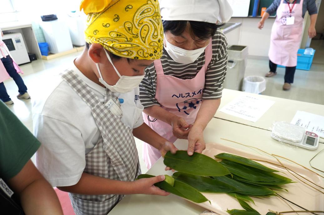 飯田小学校 笹団子づくり（下田中学校区）