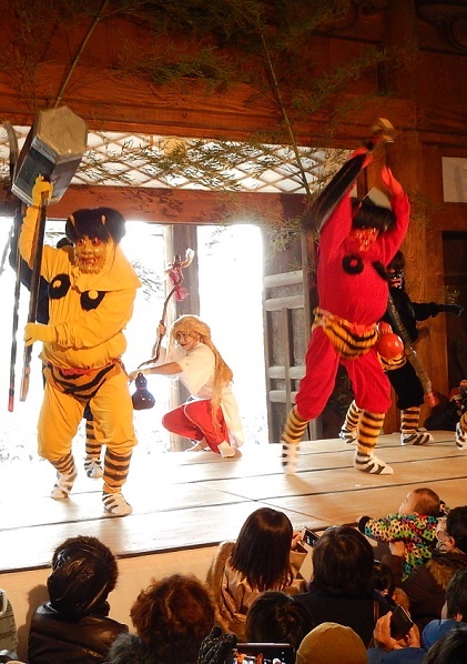 本成寺鬼踊り