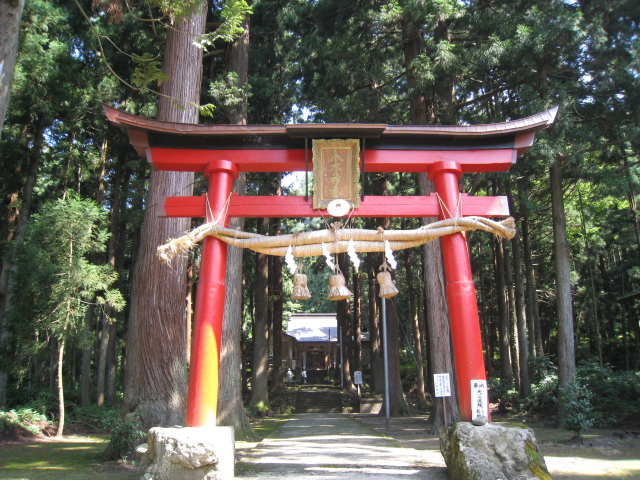 八木神社